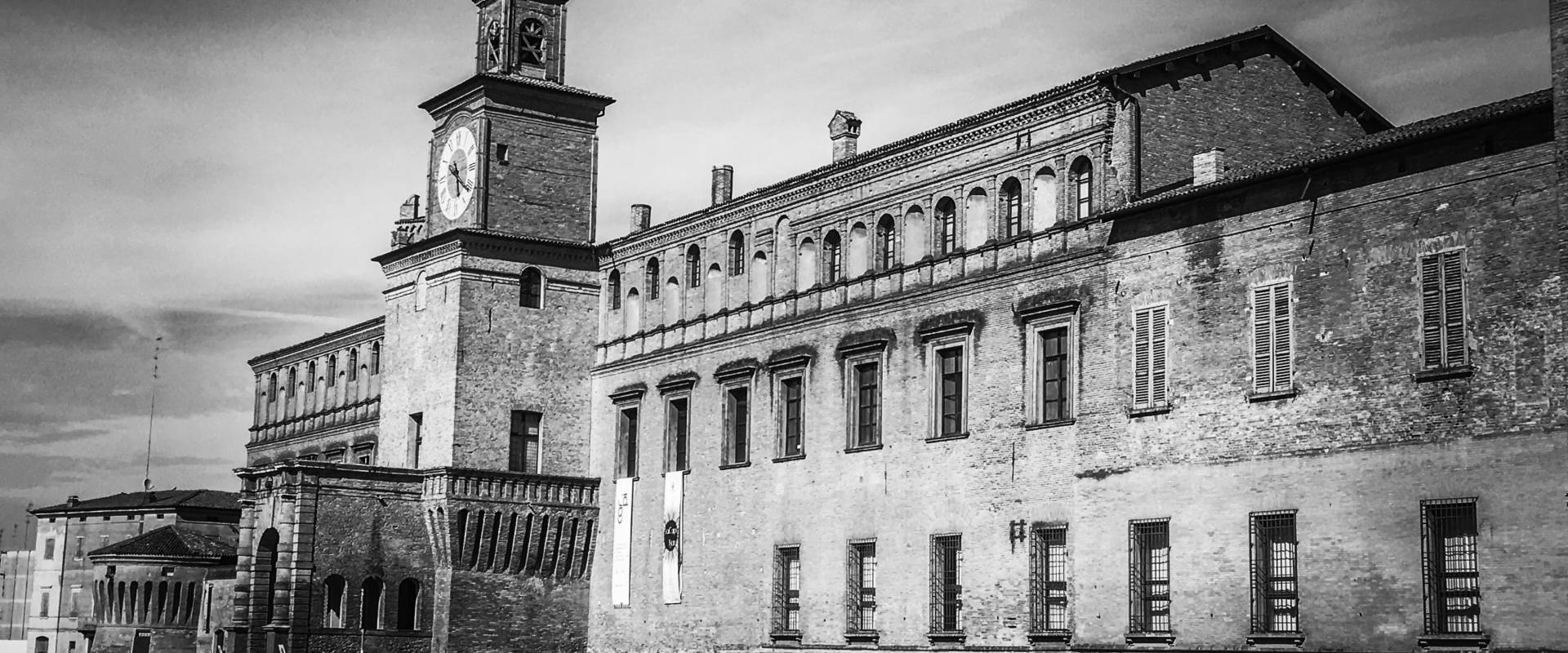 Sfumature del tempo , Palazzo dei Pio photo by Quattrini Marcello